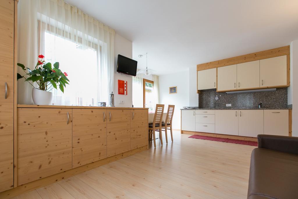 Appartamenti Genziana La Villa  Δωμάτιο φωτογραφία