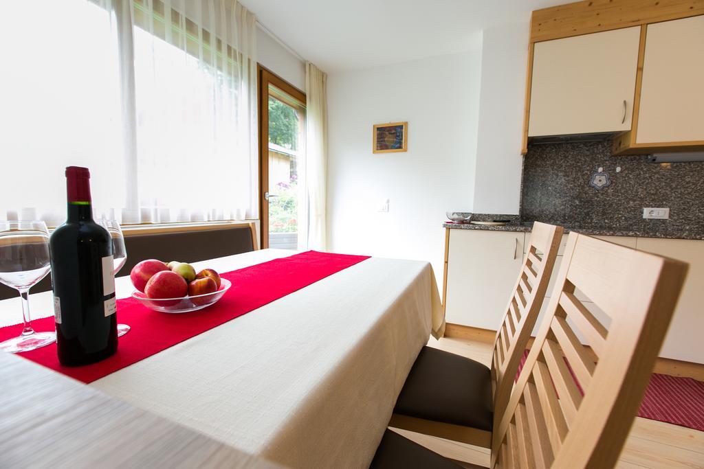 Appartamenti Genziana La Villa  Δωμάτιο φωτογραφία