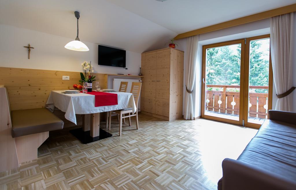 Appartamenti Genziana La Villa  Δωμάτιο φωτογραφία